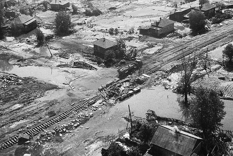 2 июня 1993. Прорыв плотины Баньцяо. Киселевское водохранилище прорыв плотины. Киселевское водохранилище 1993. Киселевское водохранилище прорыв плотины в 1993.
