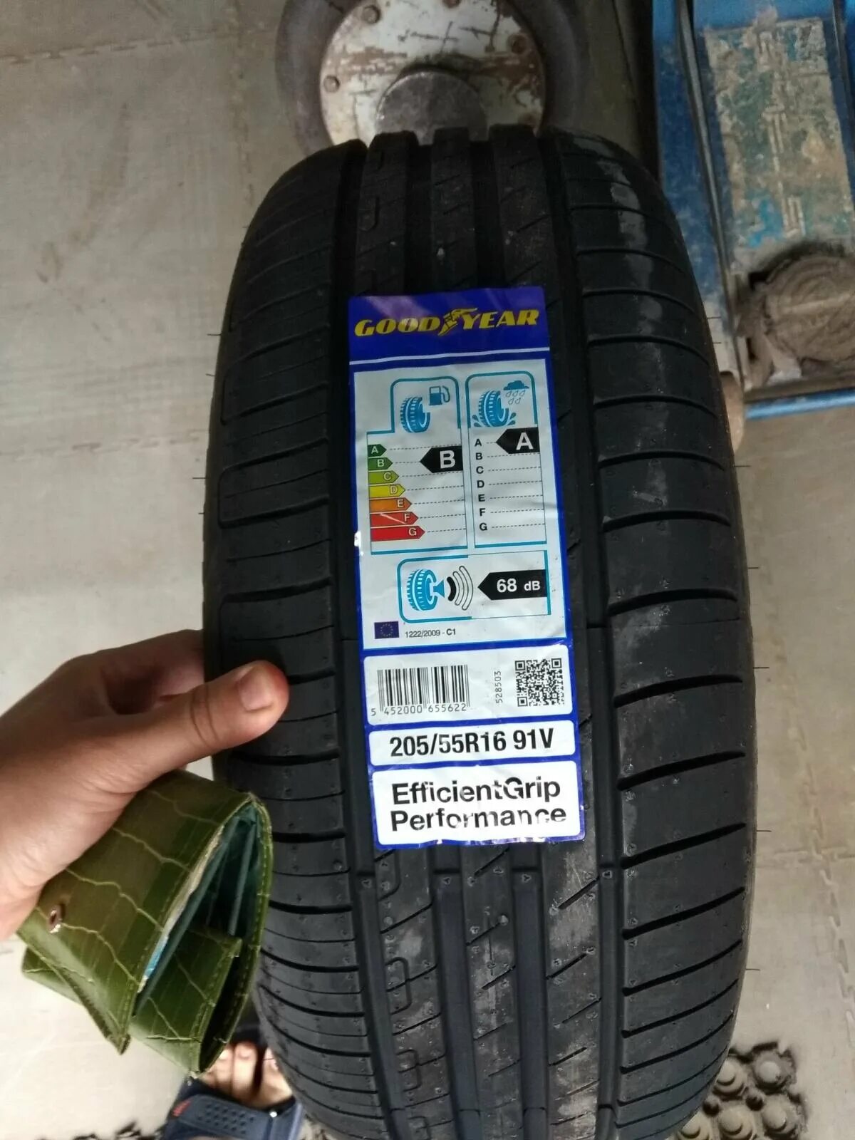 Efficientgrip performance купить. Goodyear EFFICIENTGRIP Performance 2 215/50 r17 91w. Goodyear EFFICIENTGRIP Performance 2 215/55 r17. Goodyear EFFICIENTGRIP Performance 2 225/55 r17. Goodyear EFFICIENTGRIP 215 55 17.