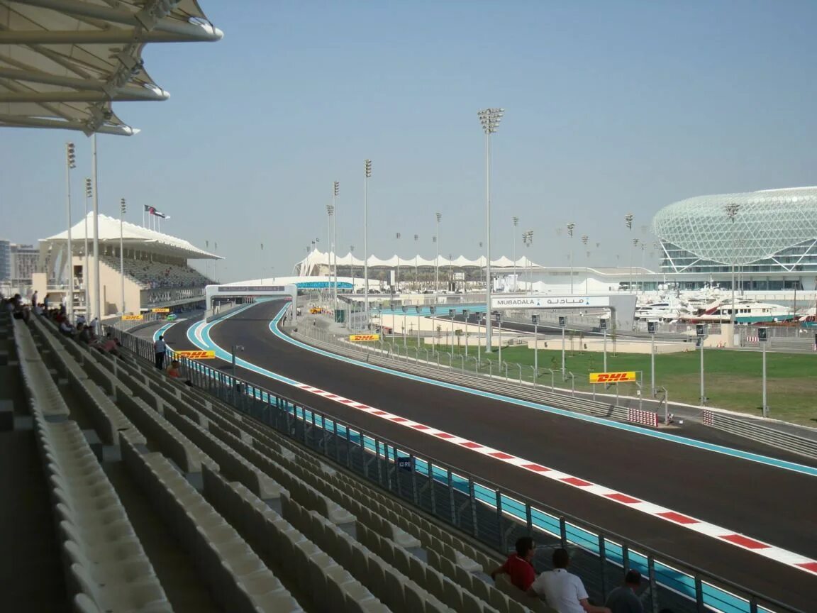 Трасса формулы 1 в Абу Даби. Гран при Абу Даби 2022. Яс н