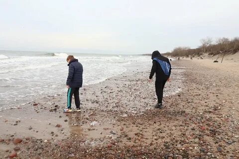 Нашли человека в море
