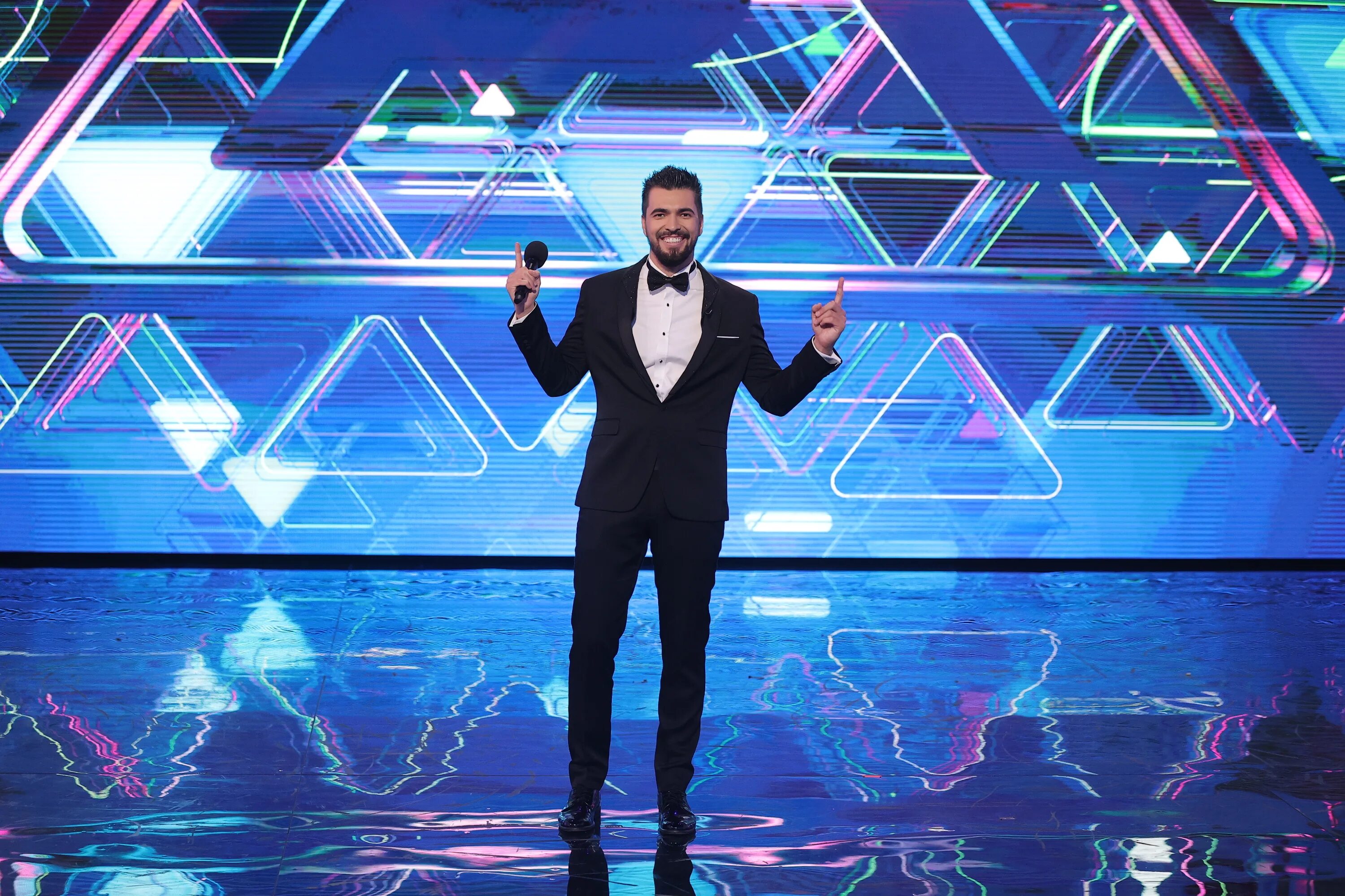 Шоу аватар. Шоу аватар русалочка. Шоу аватар человек амфибия александр шоуа. Аватар шоу на нтв. Шоу аватар тимур батрутдинов.