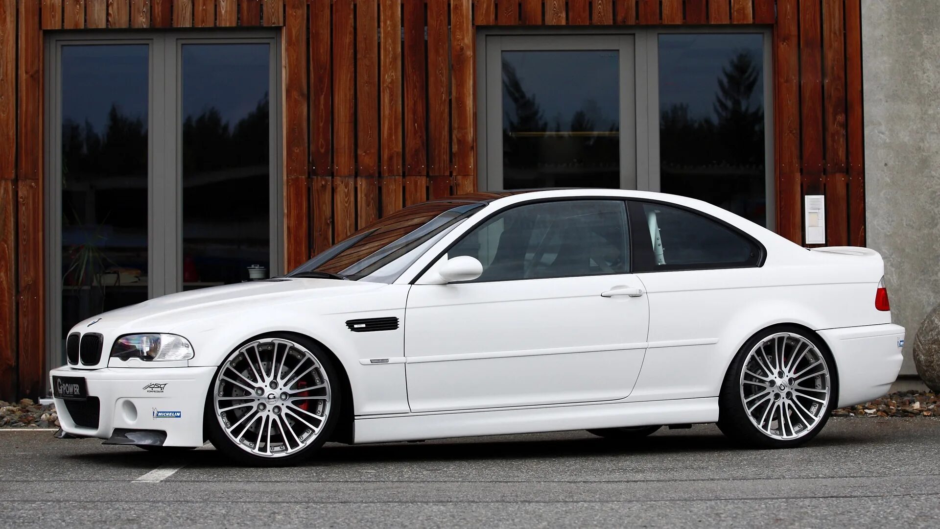 М 3 групп. BMW m3 e46. BMW m3 e46 белая. BMW e46 сбоку. BMW e46 Coupe.