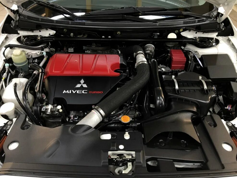 Двигатели мицубиси лансер 10. Lancer evo 9 подкапотка. лансер эво 10 подкапотка. подкапотка evo 10. подкапотка лансер 10.