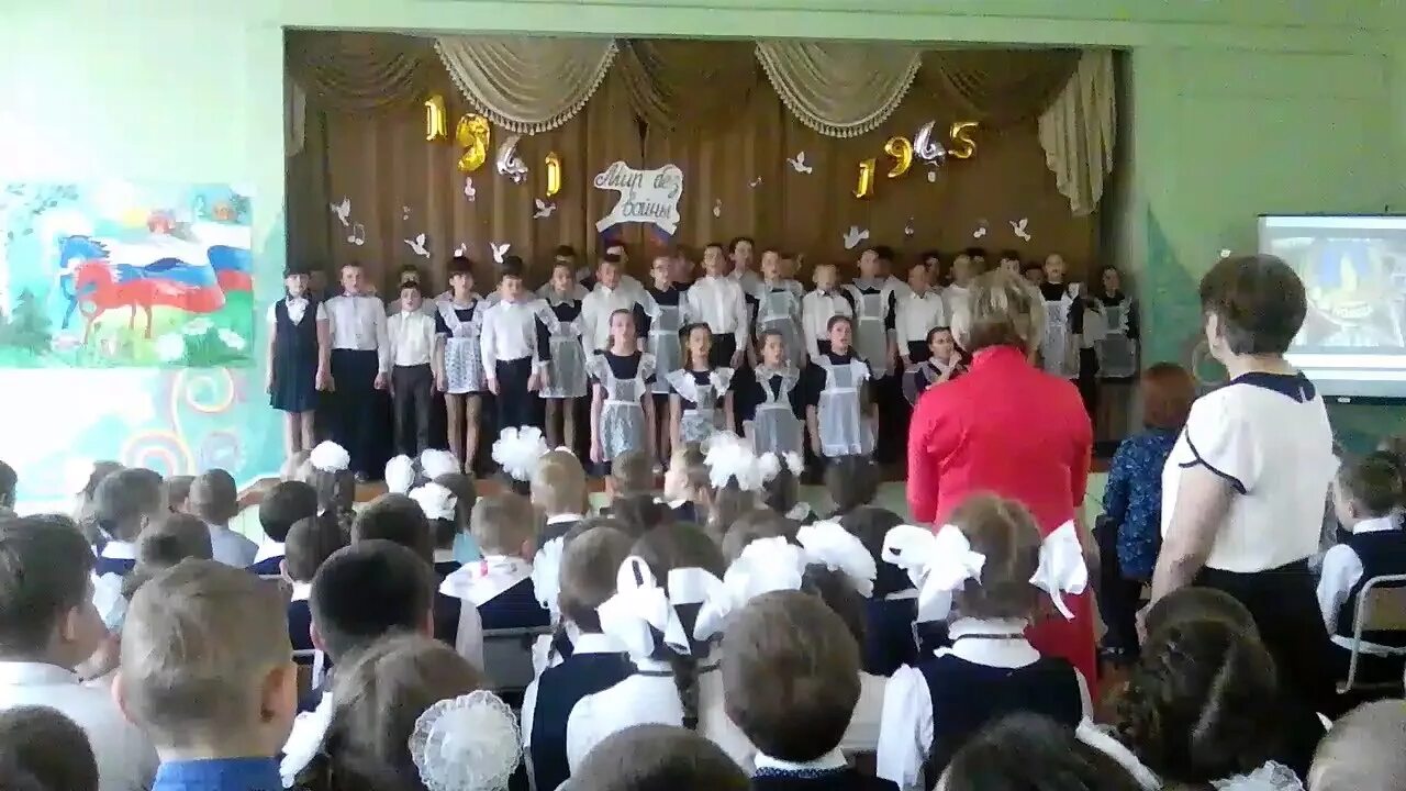 Новогодние выступления в школе 7 класс. Новогодние танцы в школе 6 класс флешмоб. 6а класс школа 482. Школа номер 3 поют вперёд россия 3 класс. Школа номер 3 поют вперёд россия 3 класс.