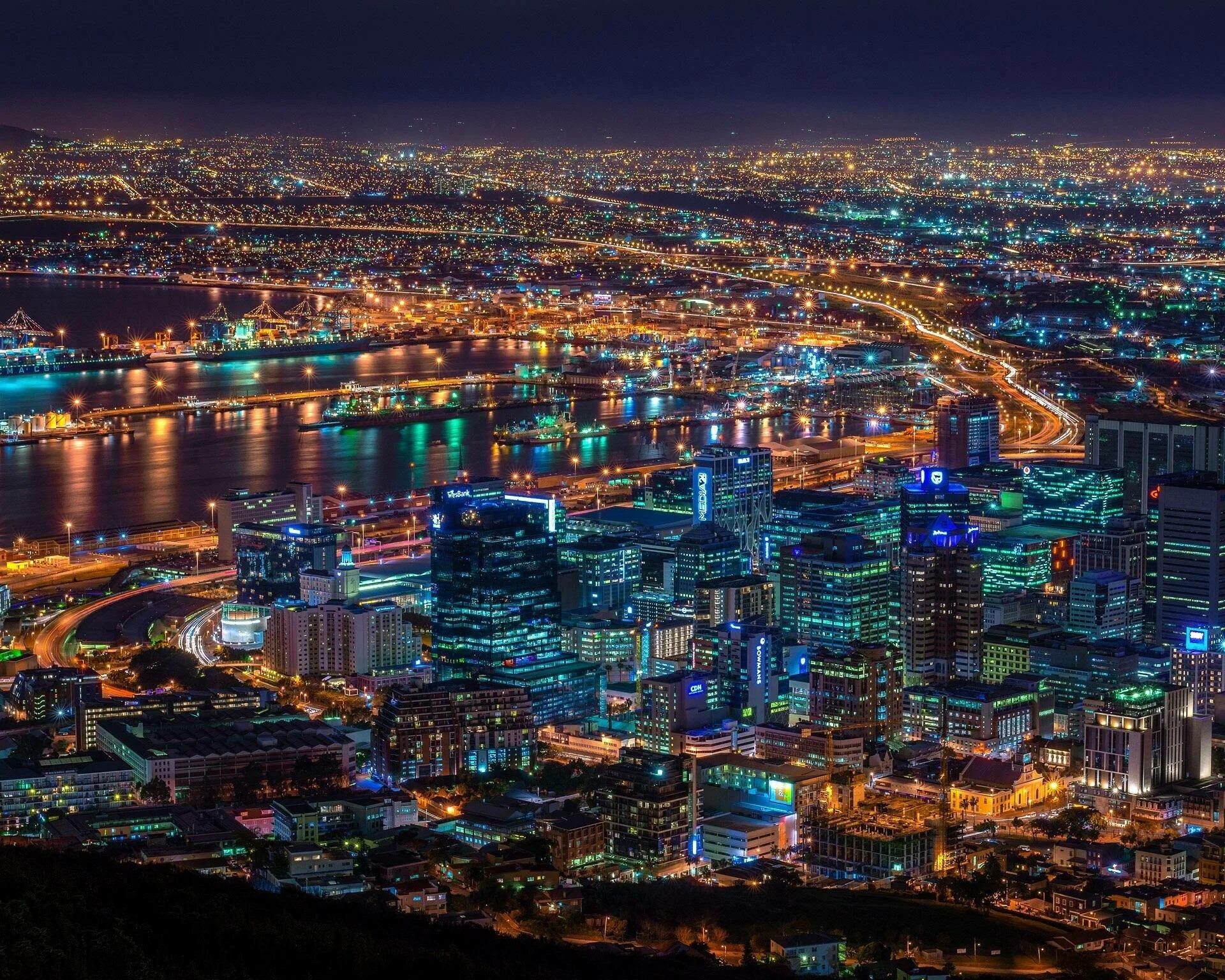 Africa city. ЮАР Кейптаун. Cape Town ночью. Кейптаун столица. Кейптаун Африка ночью.