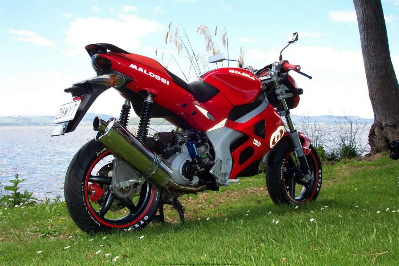 Dna мотоцикл. Мотоцикл gilera dna 50cc. Dna мотоцикл. Джилера дна. Мотоцикл gilera dna 50cc.