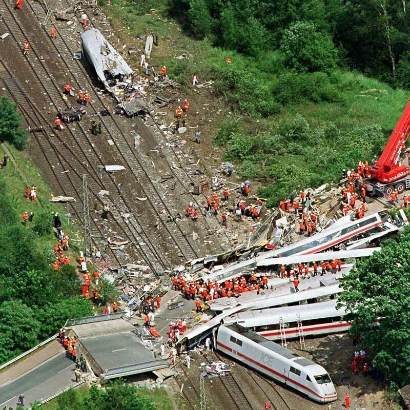 Катастрофа под эшеде 1998. L-410 в татарстане. Ан-12 крушение под иркутском. Крушение поезда под нишапуром. Крушение под.