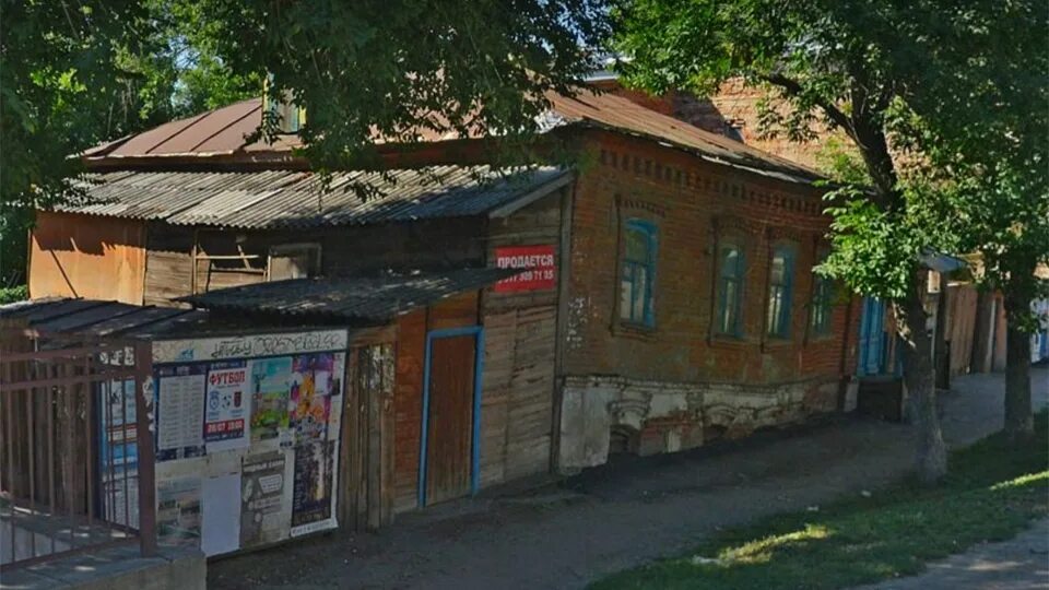 Дом около саратова. Самый старый дом в саратове. старый дом в городе. саратов волжская 23 старый дом. старинные здания саратова.