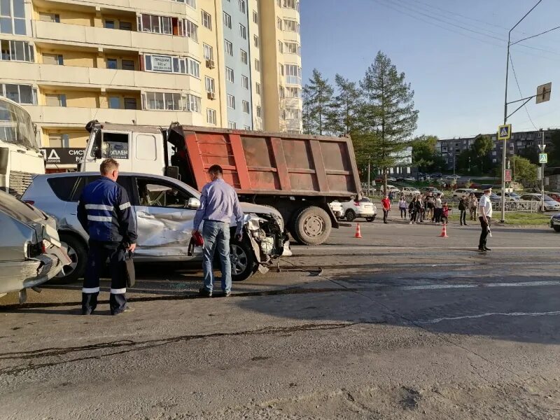 Происшествия первоуральска. Новости первоуральска происшествия сегодня. Первоуральск новости дтп. Инцидент первоуральск. Дтп в первоуральске вчера.