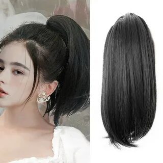 Үлкен мүшесі бар қара жігіттер үй шаруасындағы әйелдерді ебет