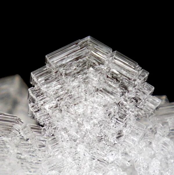 Камни для льда. Горный хрусталь необработанный. Лед минерал. Индийские минералы. Лед минерал.