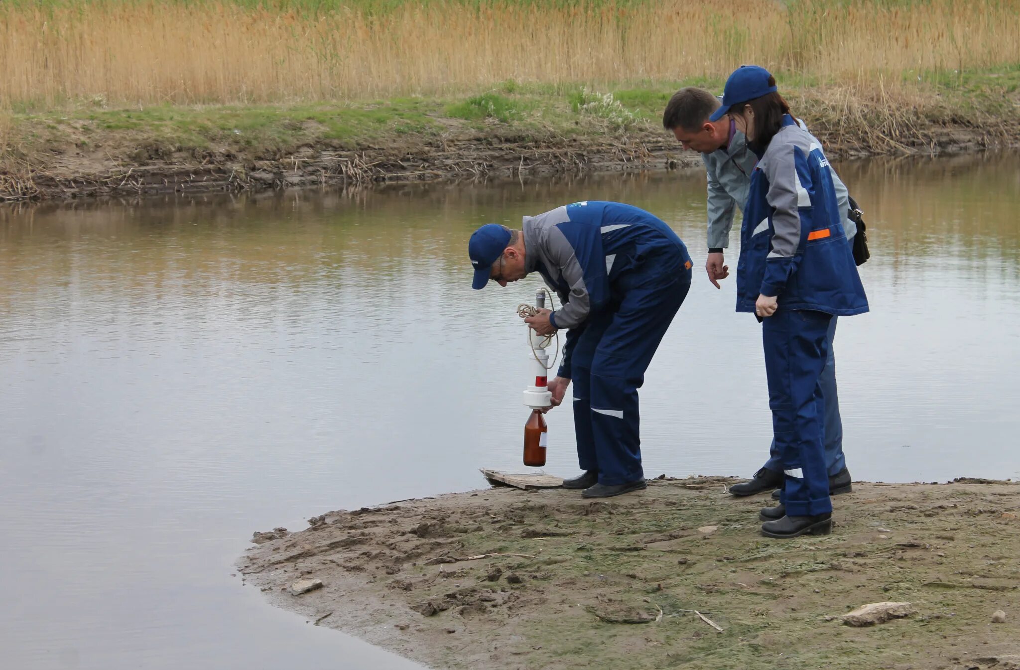 Водоканал узбекистан. Водоканал отбор проб. Отбор проб сточных вод. Водоканал ростов-на-дону. Водоканал отбор проб.