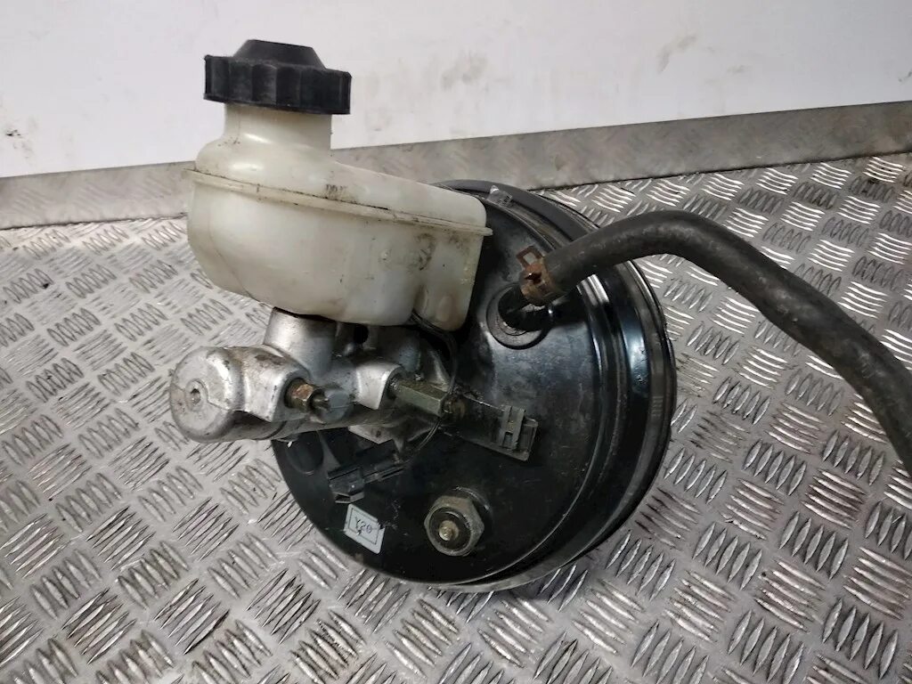 Вакуумный усилитель тормозов n23w. Вакуумный насос бмв 116i. Вут гтц infiniti 1ma0a. Датчик вакуумный тормозов. Датчик вакуумный тормозов.