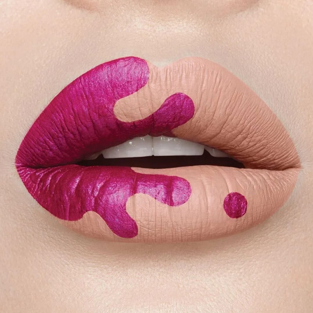 Губы с красной помадой. Губы с помадой. Губная помада на губах. Помада для губ. Губы с помадой.