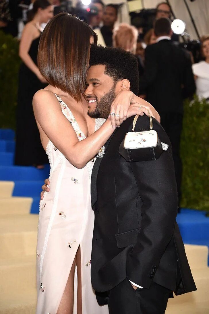 Weeknd selena. Weeknd selena