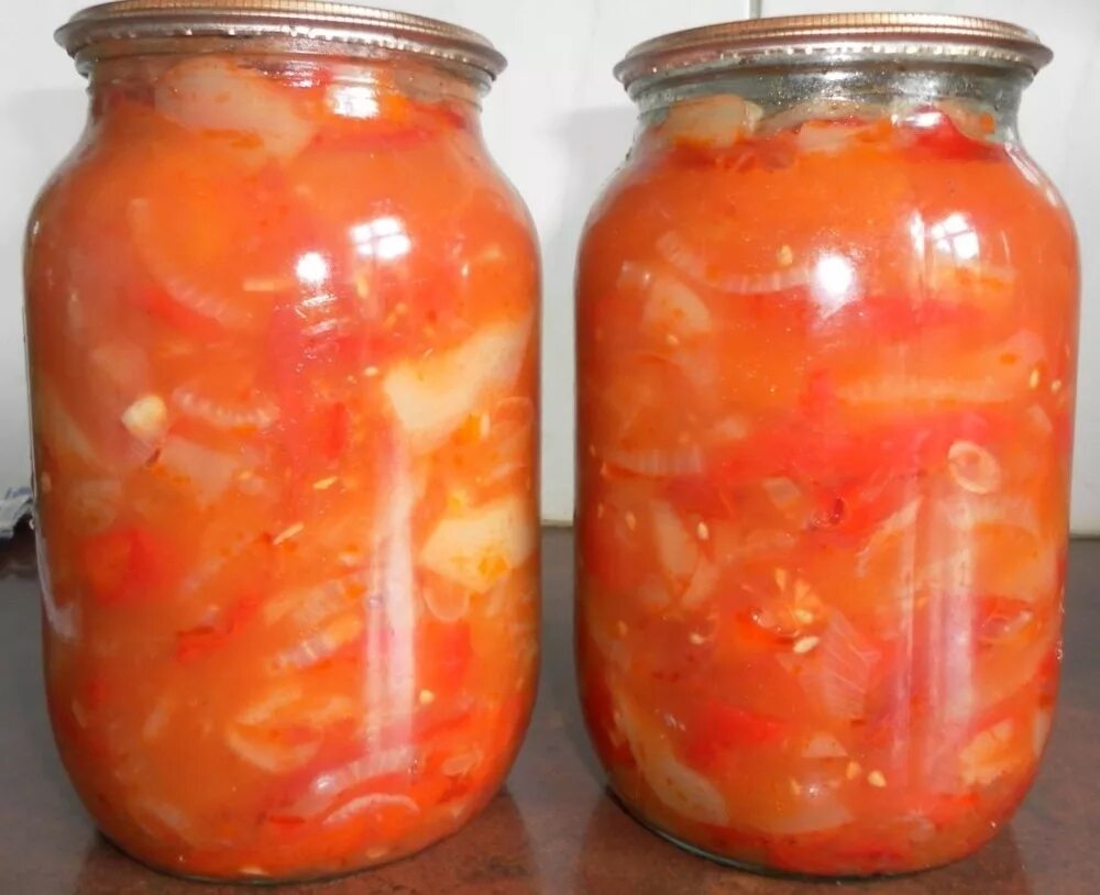 Кабачки по-корейски кусочками шафран. Перец болгарский кабачок морковь лук рецепт. Соте из овощей. Кабачки тушеные с помидорами и луком. Тушеные кабачки с болгарским перцем.