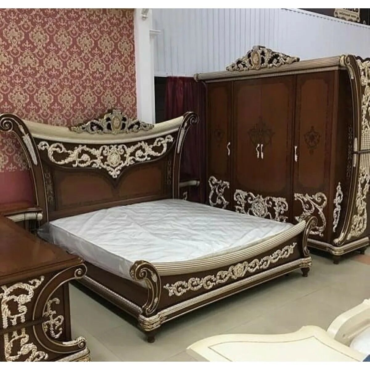 Махачкала мебель спальни. Спальня лав арида. спальня лав китай. спальня лав орех. спальни в махачкале.