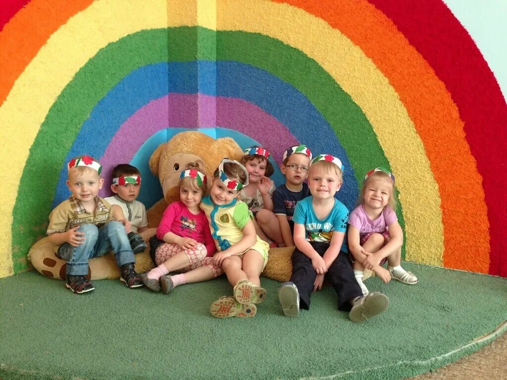 машины цвет логопед. детские клубы на радость родителям. дет сад радость балашиха. детский клуб радость оформление. детский клуб радость.