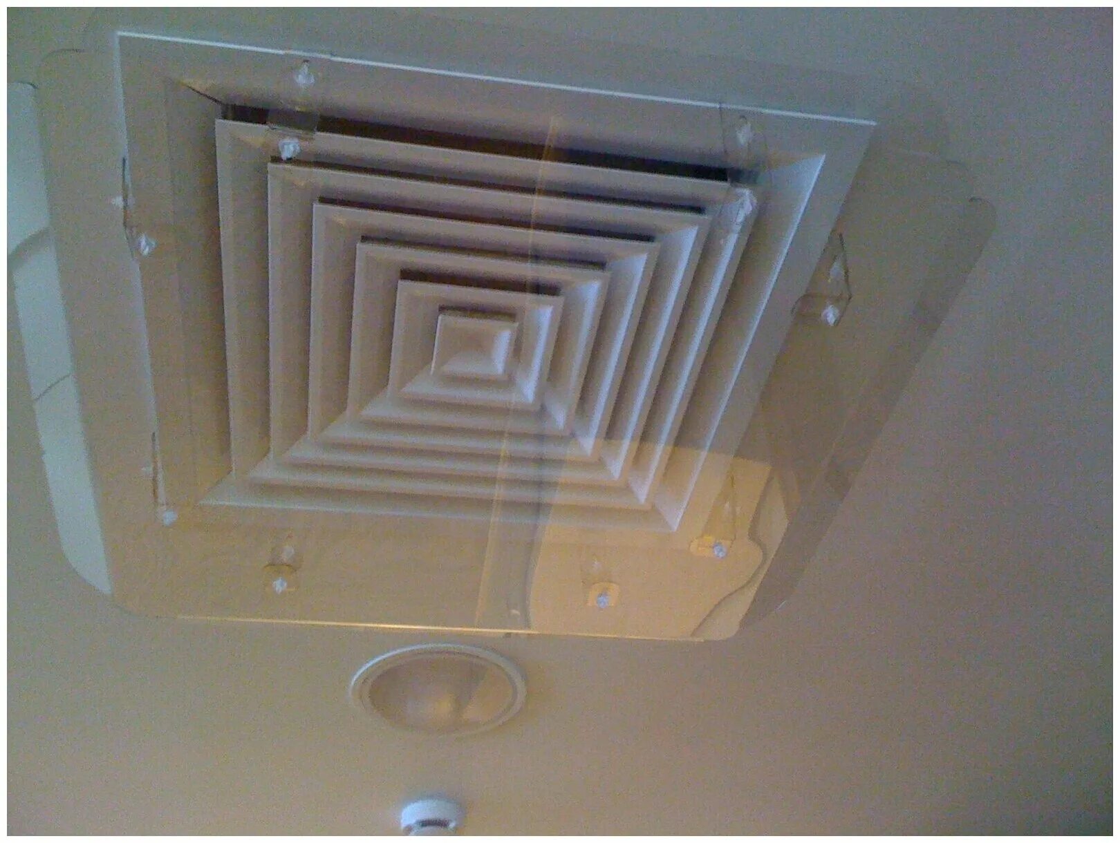 Экран для вентиляции потолочный. Экран для вентиляционной решетки диффузора 600х600 мм. Экран лонг для вентиляционной решетки диффузора. Экран для диффузора. Экран стандарт-950х950 мм для вентиляции.