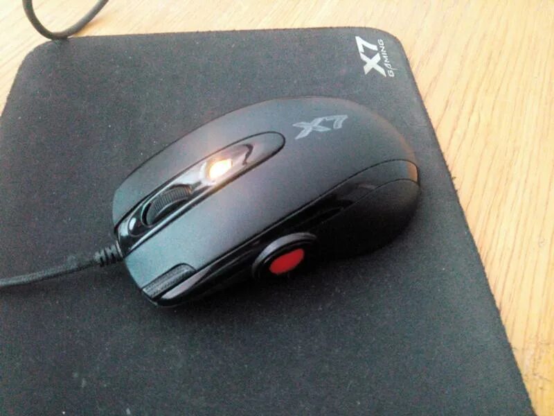 Не работает х7. Мышь a4tech x7 xl-750bh. A4tech x7 mouse. A4tech x7 клавиатура. Игровая клавиатура x7 g800.
