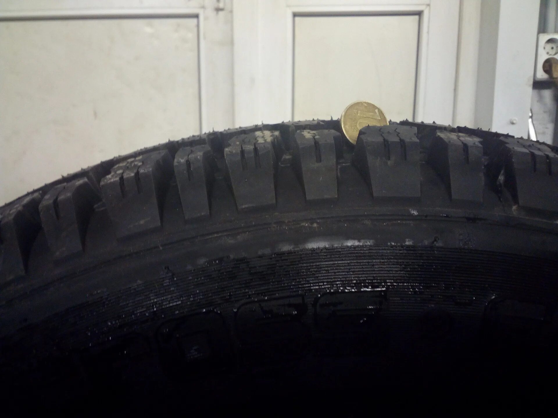 Contyre. Шины contyre cross country. contyre vegas 195/50 r15. contyre резина 185/55/15. контайр транспортер шины.