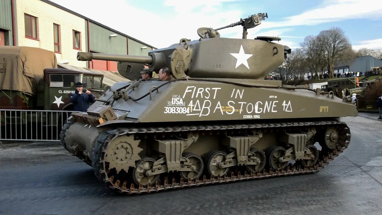 Танк cobra. M4a3e2 Sherman Jumbo. Jumbo танк m4a3e2. M4a3e2 Cobra King. Танк м4а3е2 Шерман джамбо.