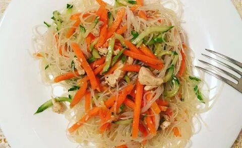 Рецепт фунчозы с морковью и огурцом