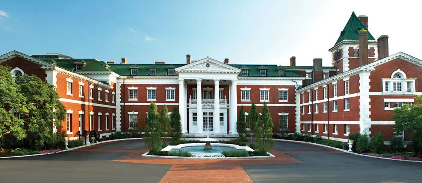 Amity university. Корнелльский университет кампус. амити университет в ташкенте. amity university in india. амити университет дубаи.