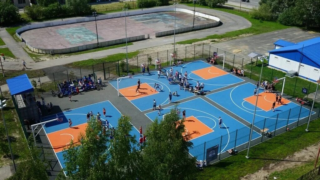 Новая спортивная площадка. Физкультурно оздоровительные площадки. Физкультурно оздоровительные площадки. Спортивная площадка в лагере. Площадка стритбольная 3х3.