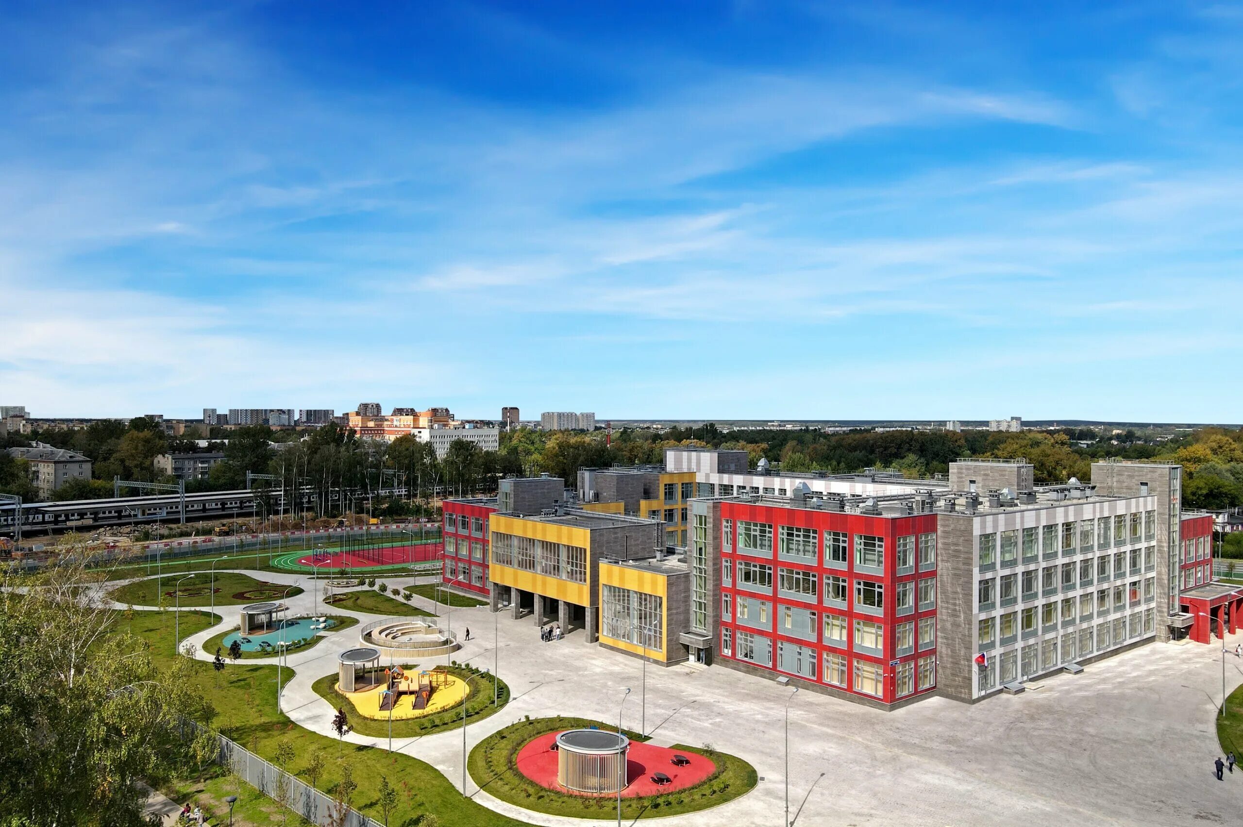 Brooks школа в москве. Сш москва. Дмитровское шоссе 169 б школа 2044. Школа 1056 сходненская. Школа 2044 долгопрудная аллея.