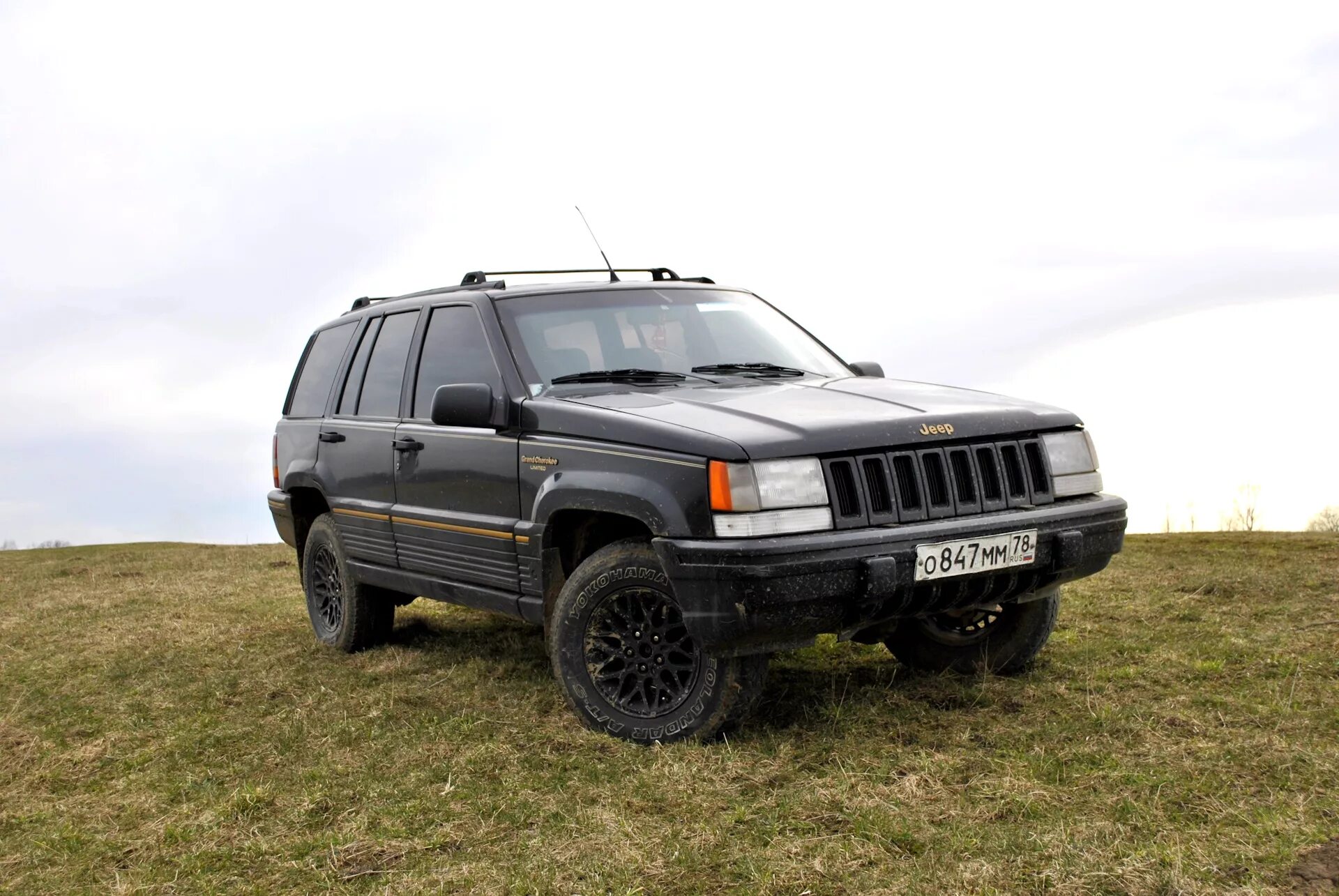 Джип гранд чероки 1993г. Jeep grand cherokee 1995 бандитский. Джип гранд чероки 1993 года. Джип гранд чероки 1993 года. Гранд чероки 1993 черный.
