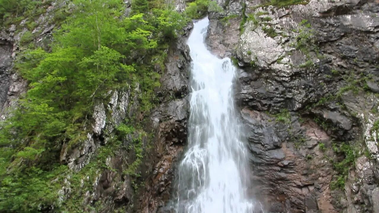 Река царевич. Водопад чёрный шаман Приморский край. Амгинский водопад Эрзи. Серебрянка река Терней. Водопад Владивосток 5.