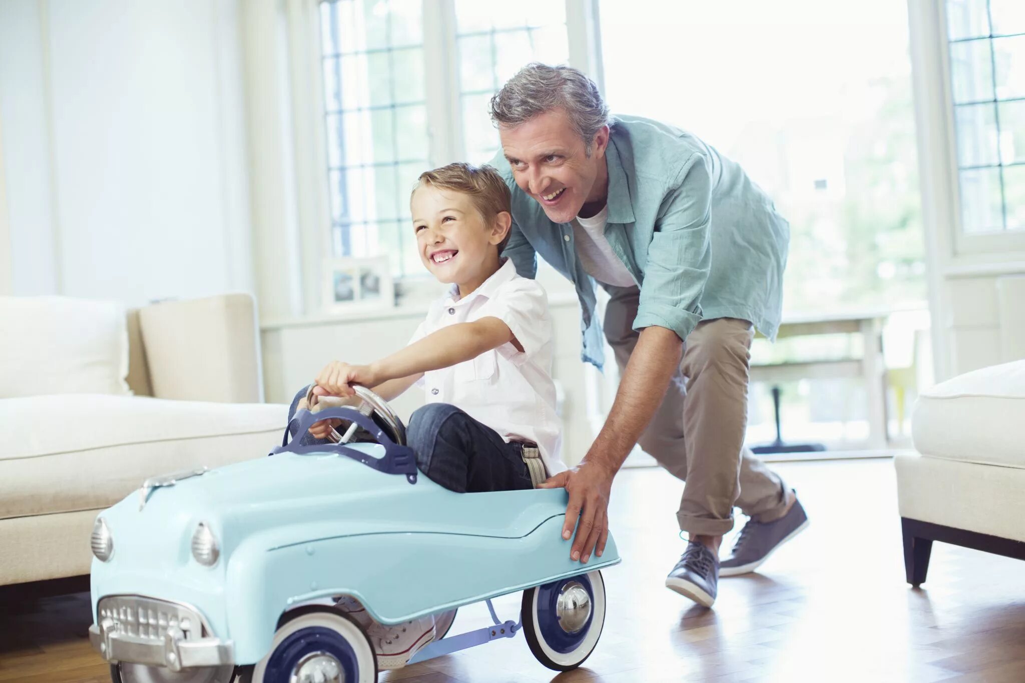 Dad a new car. Отец кар. Son and father car. Father on car with son. Father компания что производит.