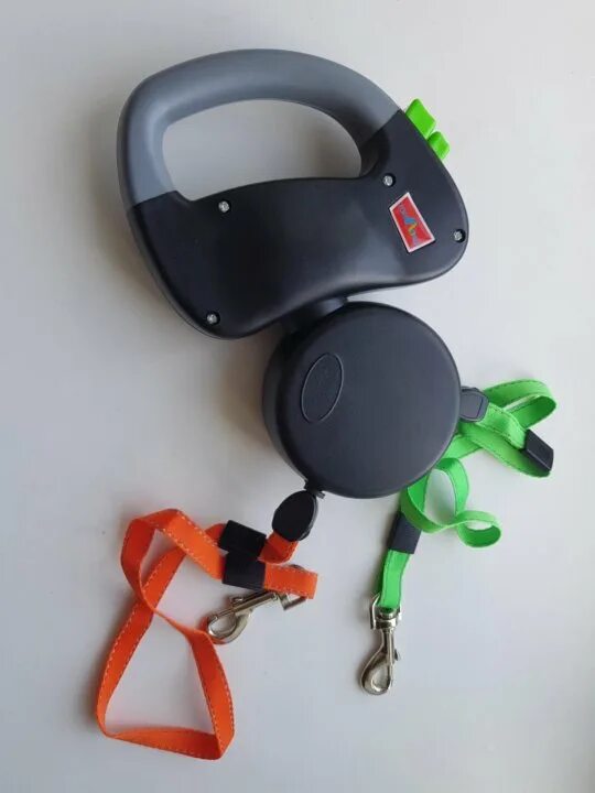 Двойная рулетка dual doggie. Поводок рулетка для 2-х собак. Двойная рулетка для собак. Двойная рулетка dual doggie. Двойной поводок рулетка для двух собак, сворка для двух собак.