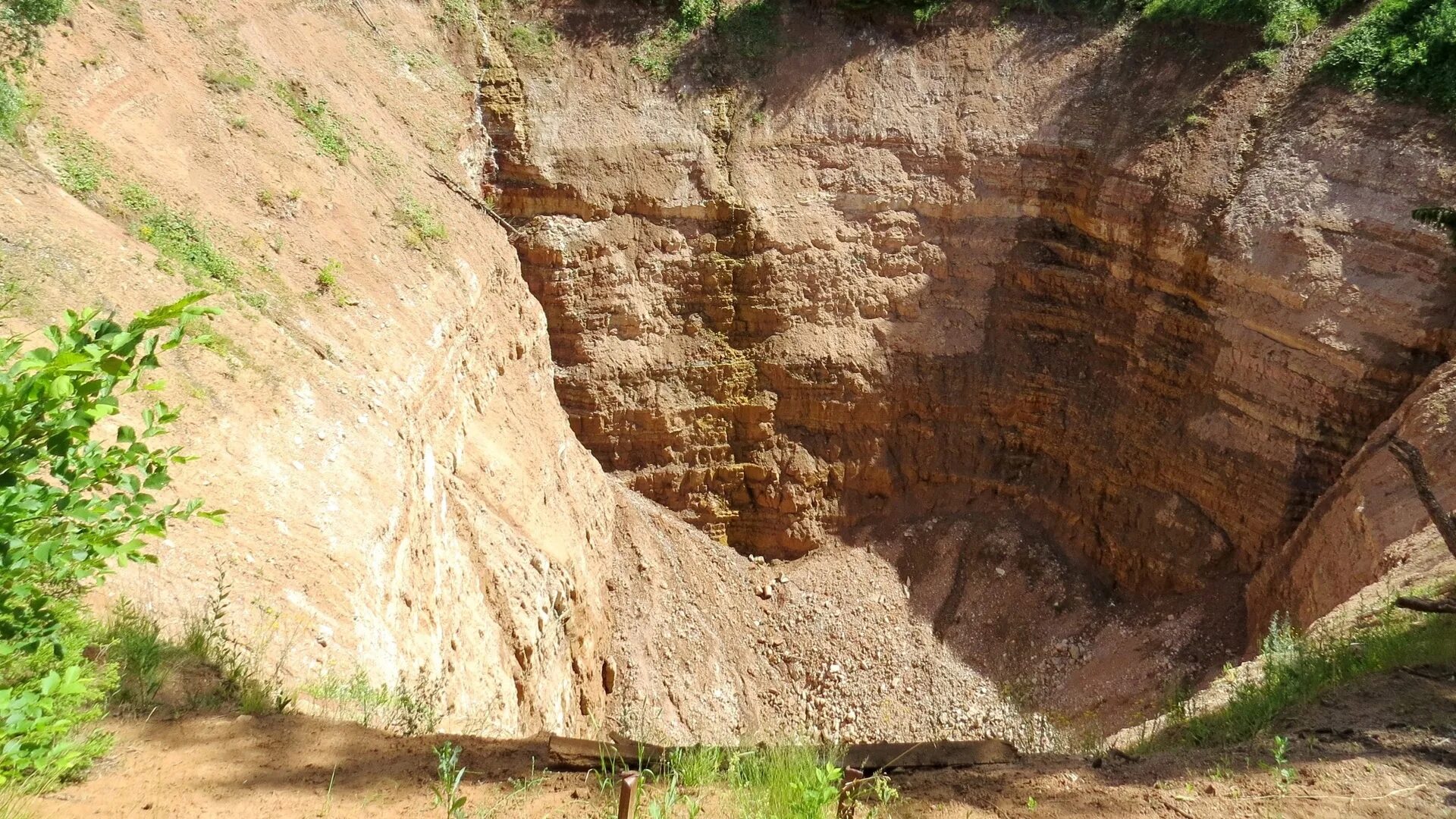 озеро морской глаз в марий эл 2022 сейчас. озеро глаз 2023 год. озеро морской глаз 2022. озеро морской глаз в марий эл обмелело. морской глаз марий эл карстовый провал.