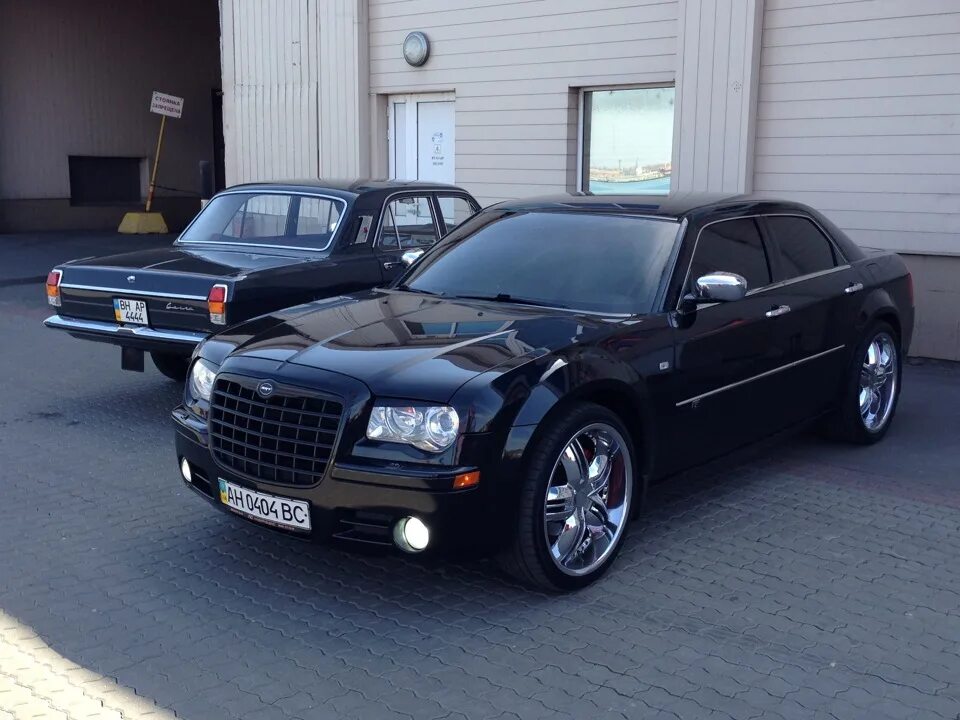 Chrysler 300c. Додж 300с. Крайслер 300с 3.5. Бентли 300. Купить крайслер в пробегом в россии