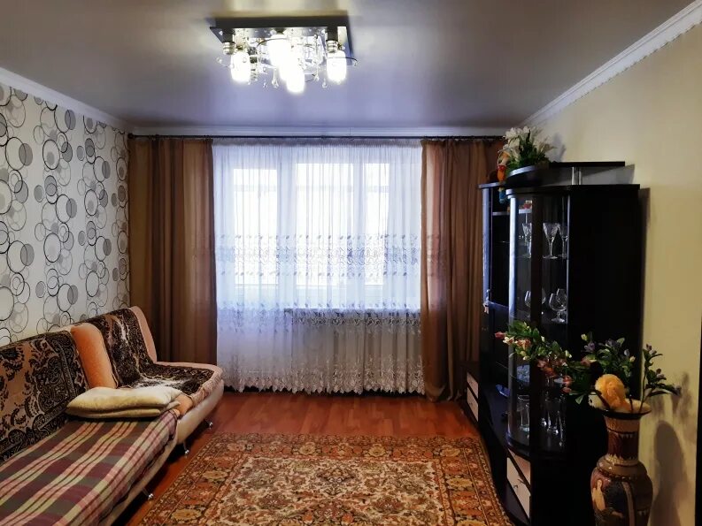 Квартира в наем. Однокомнатная квартира. Снять квартиру в славянске от хозяев. Фото комнаты в частном доме в обычном состоянии. Славянск на кубани недвижимость квартиры 1 комнатные.