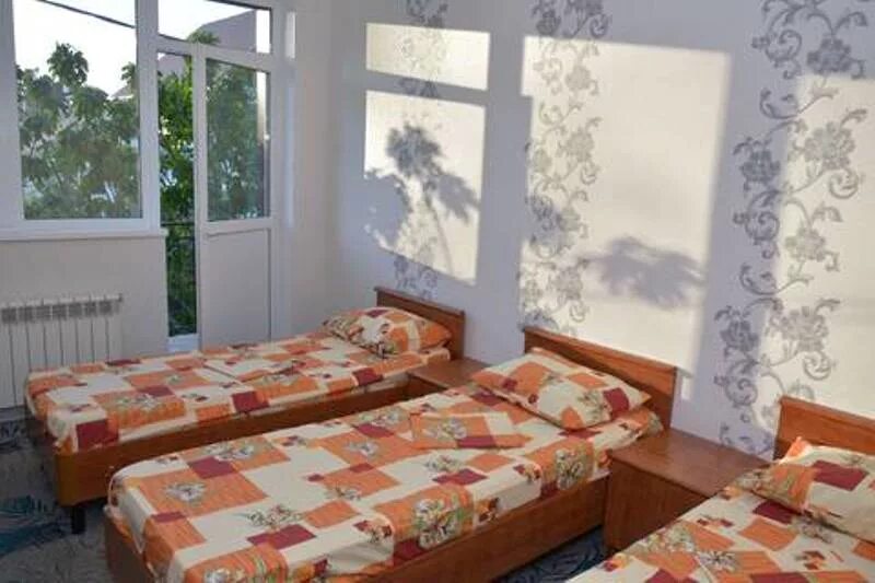 Гостевой дом в лазаревском на ул одоевского. Гостевой дом на одоевского. Отель вельвет лазаревское. Лазаревское гостиница на одоевского. Одоевского,47.