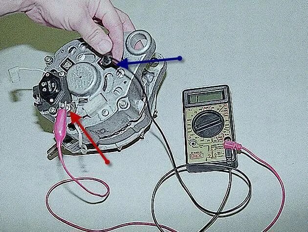Ремонт ВАЗ 2105 (Жигули) : Проверка регулятора напряжения