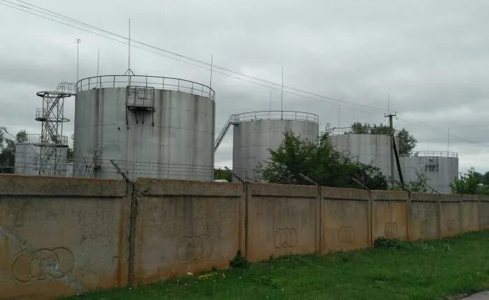 Миллерово нефтебаза. Нефтебаза курск. Нефтебаза полевая. Нефтебаза батайск. Нефтебаза кудьма.