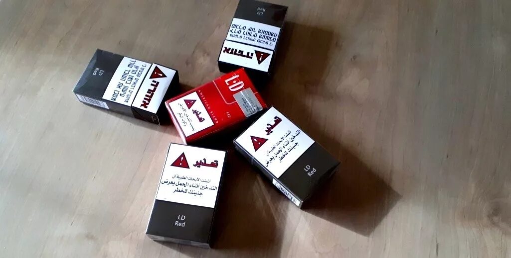 Вейпы с ароматизаторами. Бездымные табачные изделия. Сигареты март 2024. Электронные сигареты запрещены. Вейпы 2024.