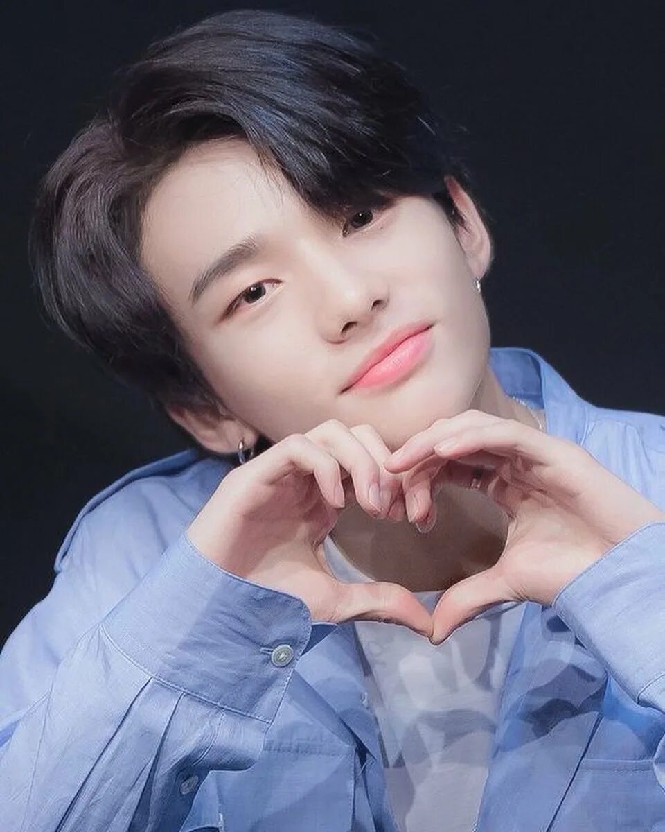 Хенджин stray kids. Хван хёнджин. Факты о хенджине из stray kids. Хван хёнджин. Stray kids хёнджин.