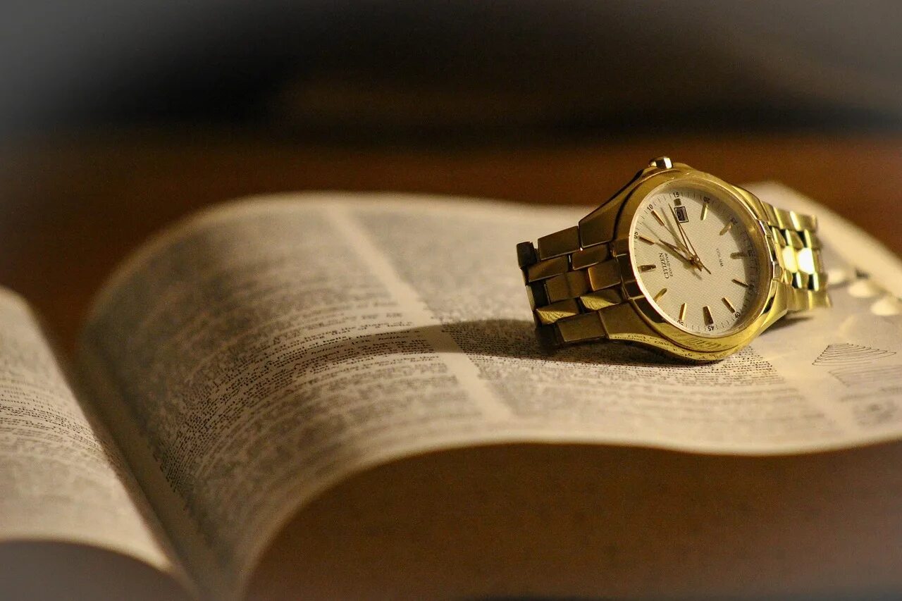Watching books