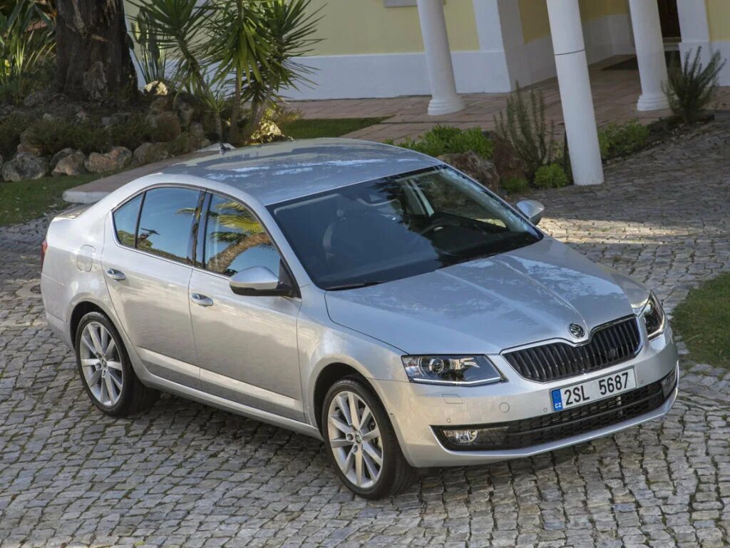 Octavia a7 1.6 mpi. Skoda octavia. octavia 3 (2014-2025). модель 1:43 а/м skoda octavia a7 2015 цвет 7b7b.