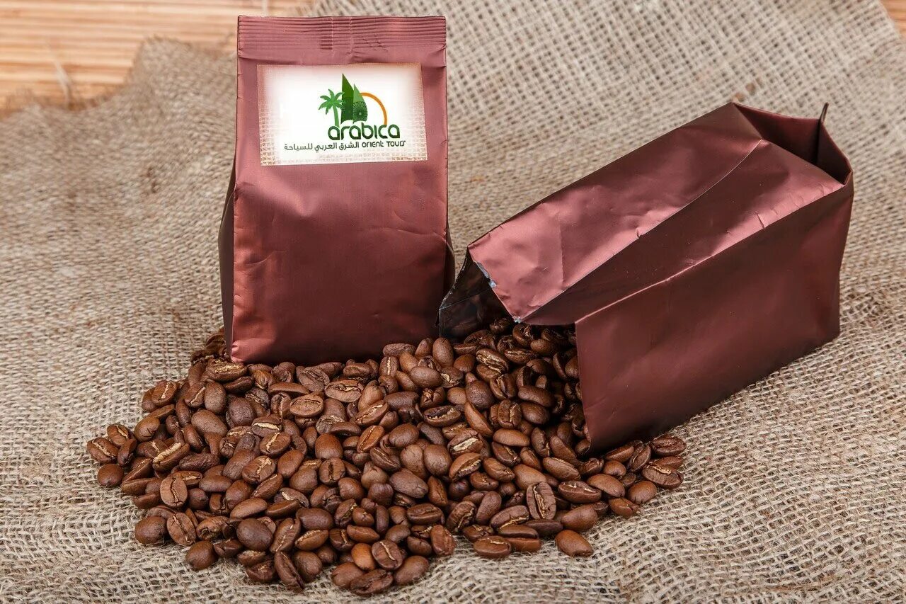 Кофе робуста уганда. Robusta (робуста). Африканская робуста. Сорт кофе арабика. Кофе в зернах арабика и робуста.