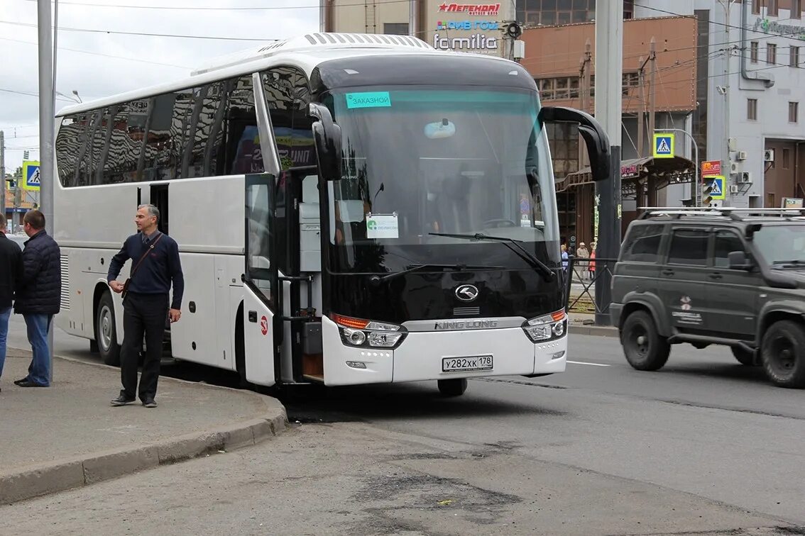 Кинг Лонг автобус. "King long" автобус трансфер Санкт-Петербург 49+1. Водитель тур автобуса.