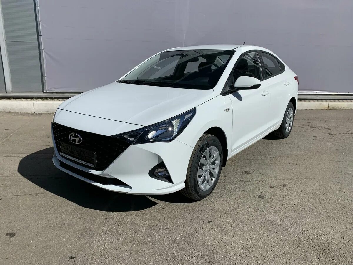 Новый солярис 2022. Новый hyundai solaris 2020. Hyundai solaris 2022 белый. Хёндай солярис 2020 новый. Хендай солярис 2022 синий.