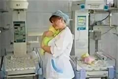 Медицинская сестра в роддоме. Работа детского отделения роддома. Роддом в александрове. Работа детского отделения роддома. Отделение новорожденных.