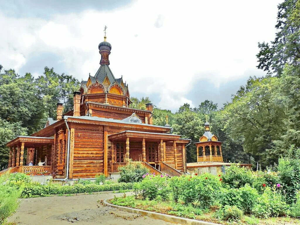 храм тихона задонского в москве. скит тихона задонского в сокольниках. храм задонского в сокольниках. церковь тихона задонского. храм святителя тихона задонского.