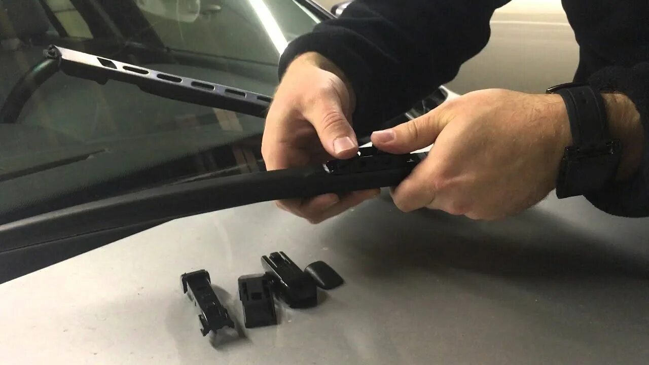 Lock wiper. Side lock щетки стеклоочистителя. wiper blade replacement. cadillac cts 2 wiper blade. wiper marks on windshield.
